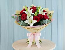 Букет цветов из:  Лилии и Розы в Якорная Щель