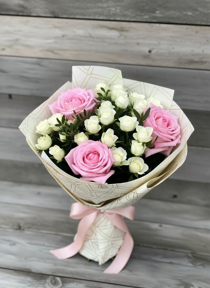 Букет цветов из: Розы в Якорная Щель