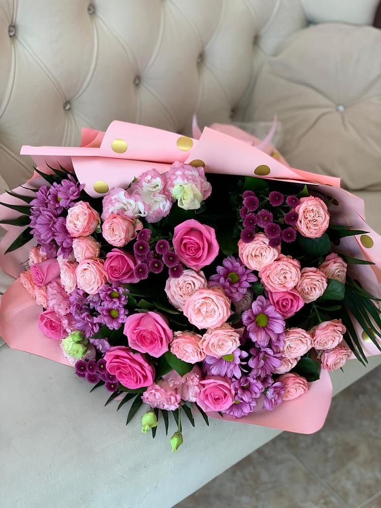 Букет цветов из: Хризантемы, Розы и Лизиантусы в Якорная Щель