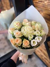 Букет цветов из:  Розы и Лизиантусы #REPLACE_PRED# Якорная Щель