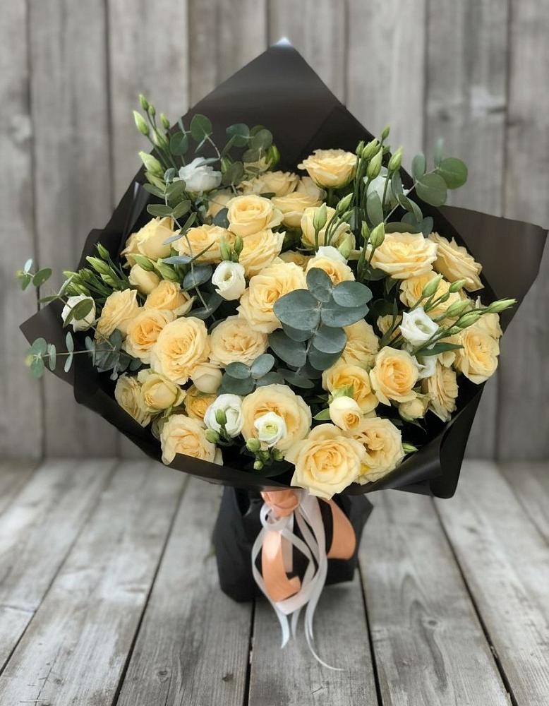 Букет цветов из: Розы и Лизиантусы в Якорная Щель