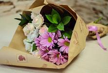 Букет цветов из:  Розы и Хризантемы #REPLACE_PRED# Якорная Щель