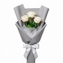 Букет 3 белые розы в Якорная Щель