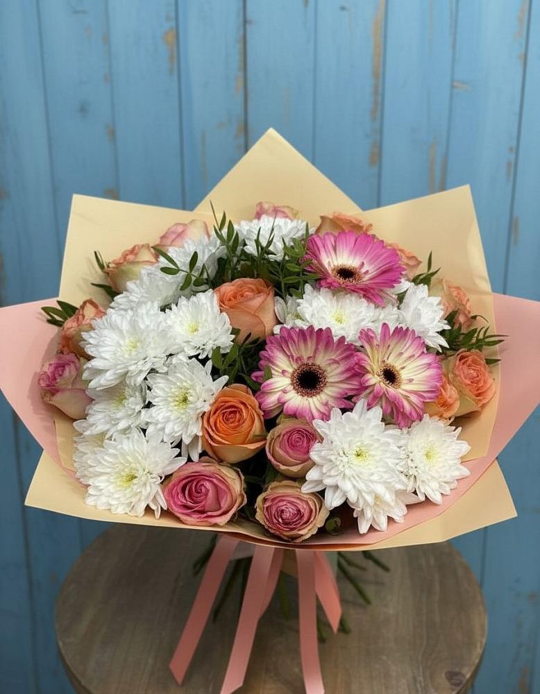 Букет цветов из: Розы, Герберы и Хризантемы в Якорная Щель