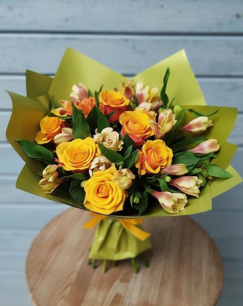 Букет цветов из: Альстромерии и Розы в Якорная Щель