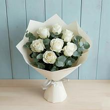 Букет Белые розы в Эвкалипте в Якорная Щель