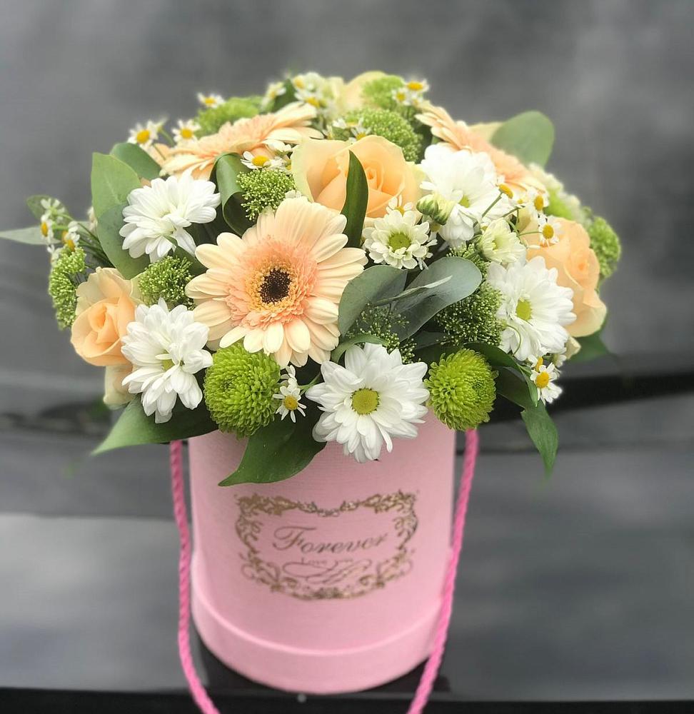 Цветочная композиция из Розы, Герберы и Хризантемы в шляпной коробке в Якорная Щель